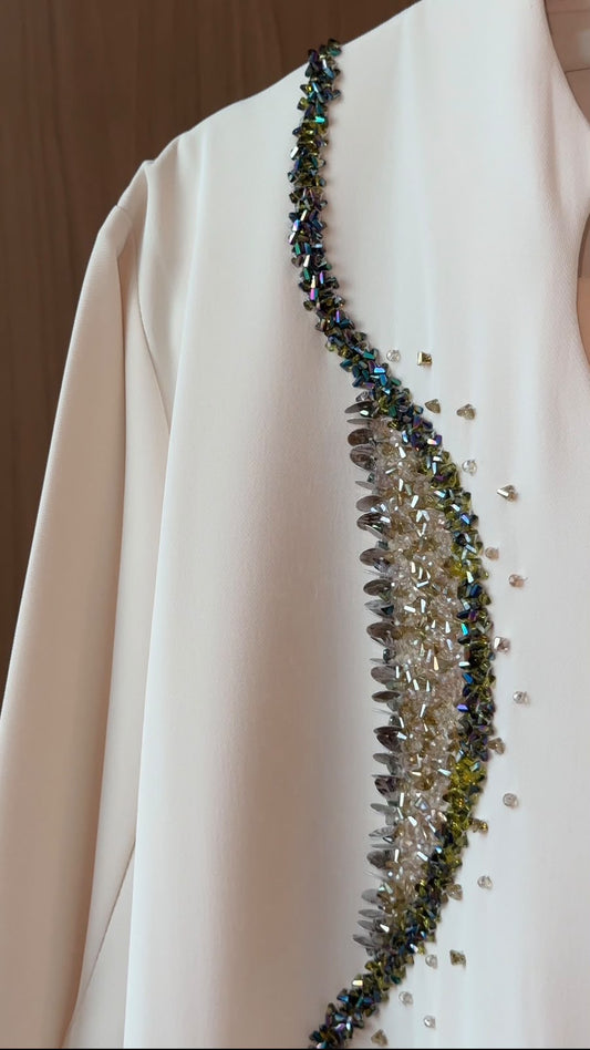 Lulu Al Fidda – Cream Abaya