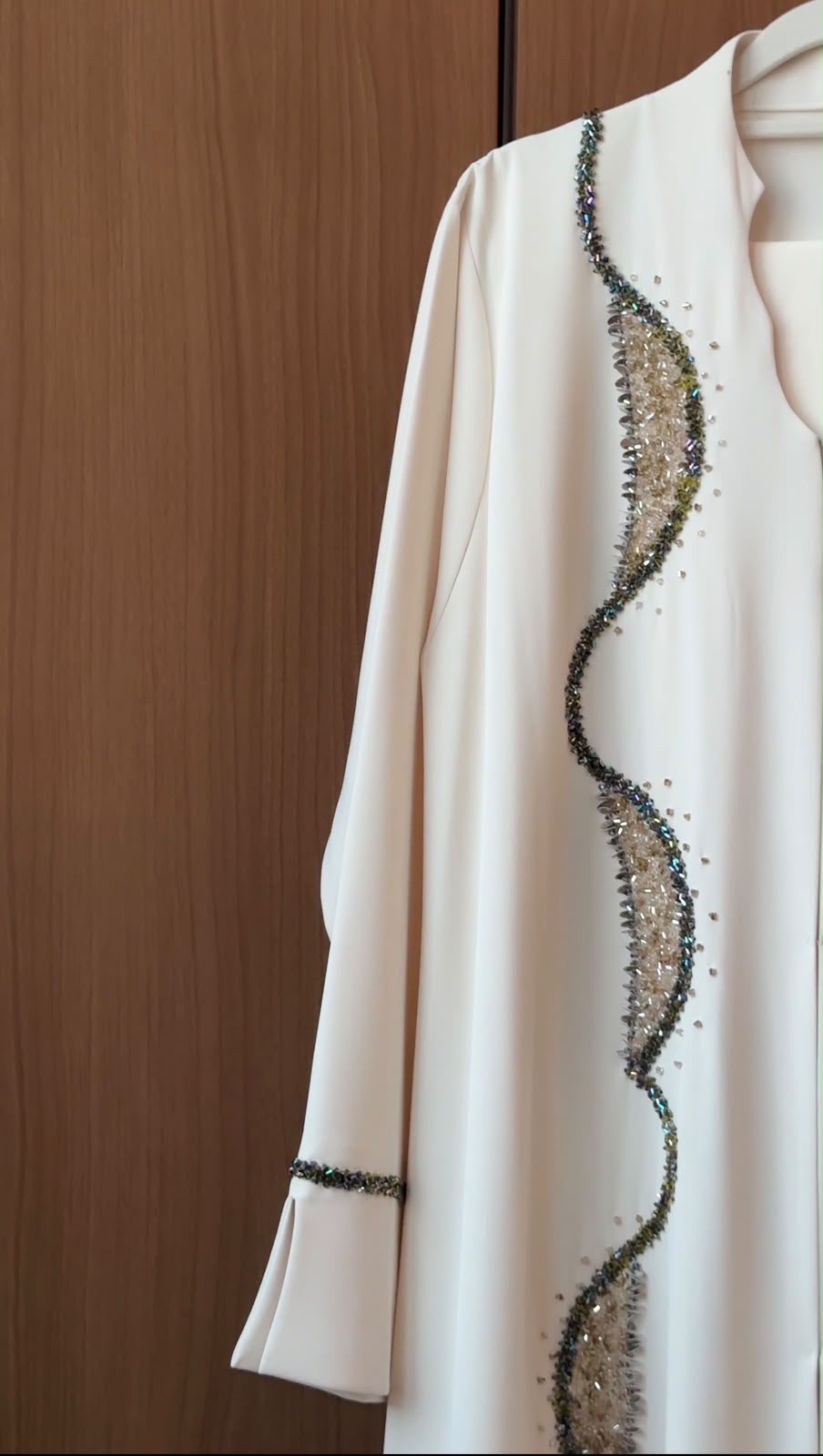 Lulu Al Fidda – Cream Abaya