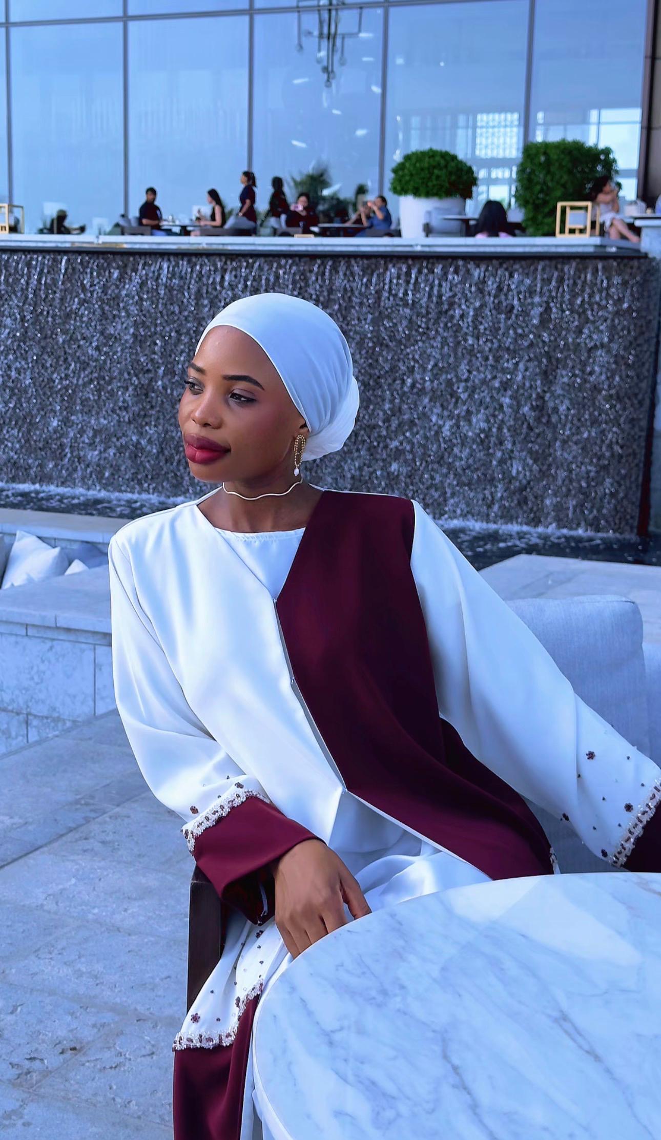 Maroon cream Swan Abaya